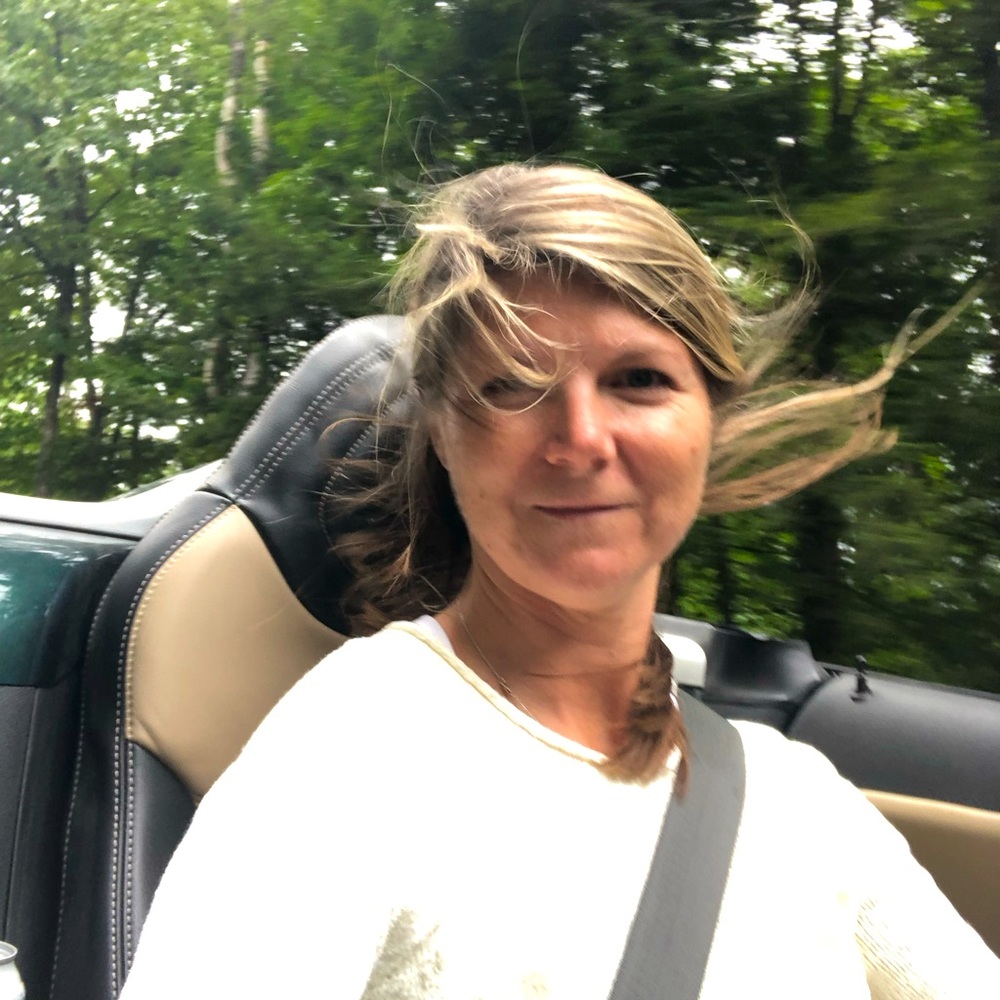 Meet your Posher, Jennifer